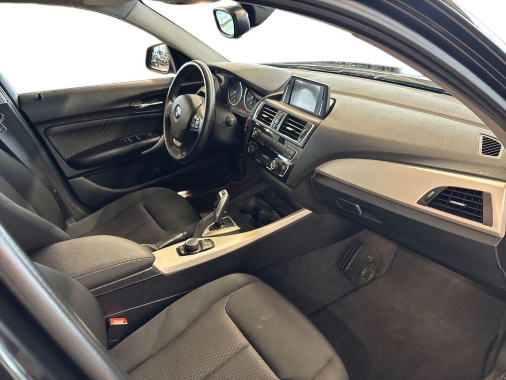 BMW 118 2017 Musta
