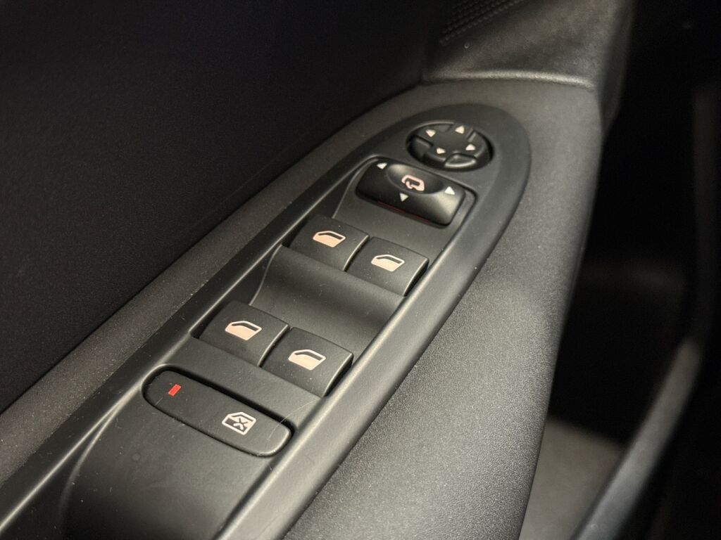 Citroen C4 2017 Valkoinen
