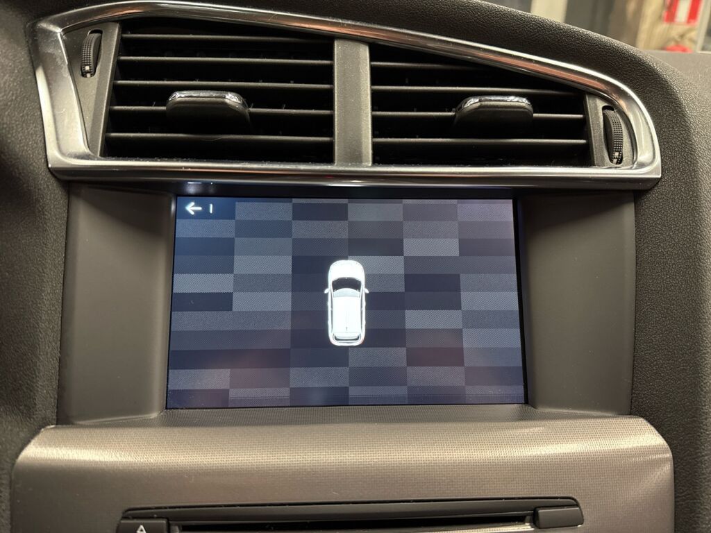 Citroen C4 2017 Punainen