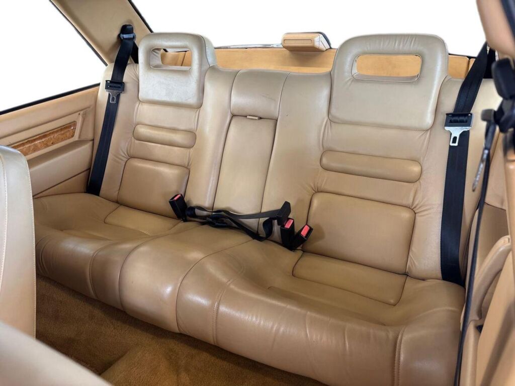 Volvo 780 1988 Ruskea (beige)
