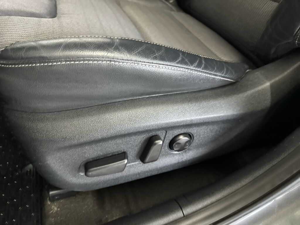 Kia Niro 2017 Harmaa