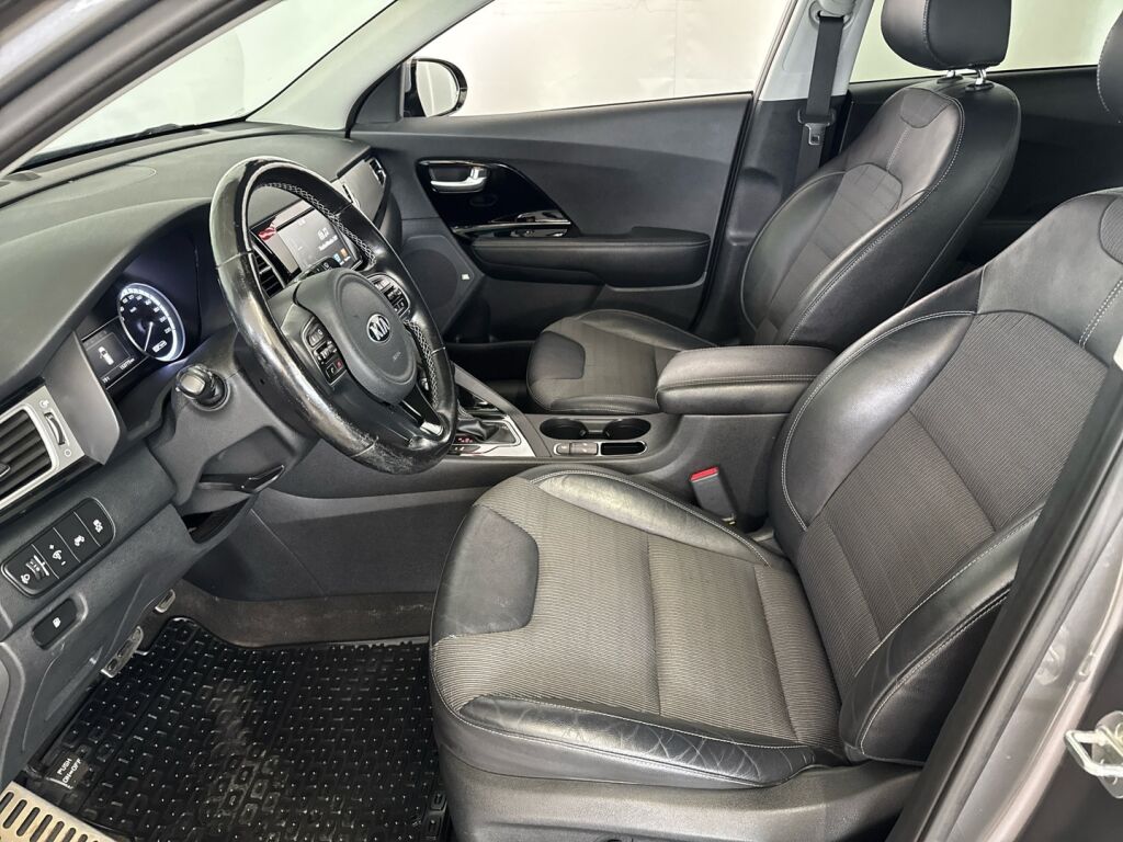 Kia Niro 2017 Harmaa