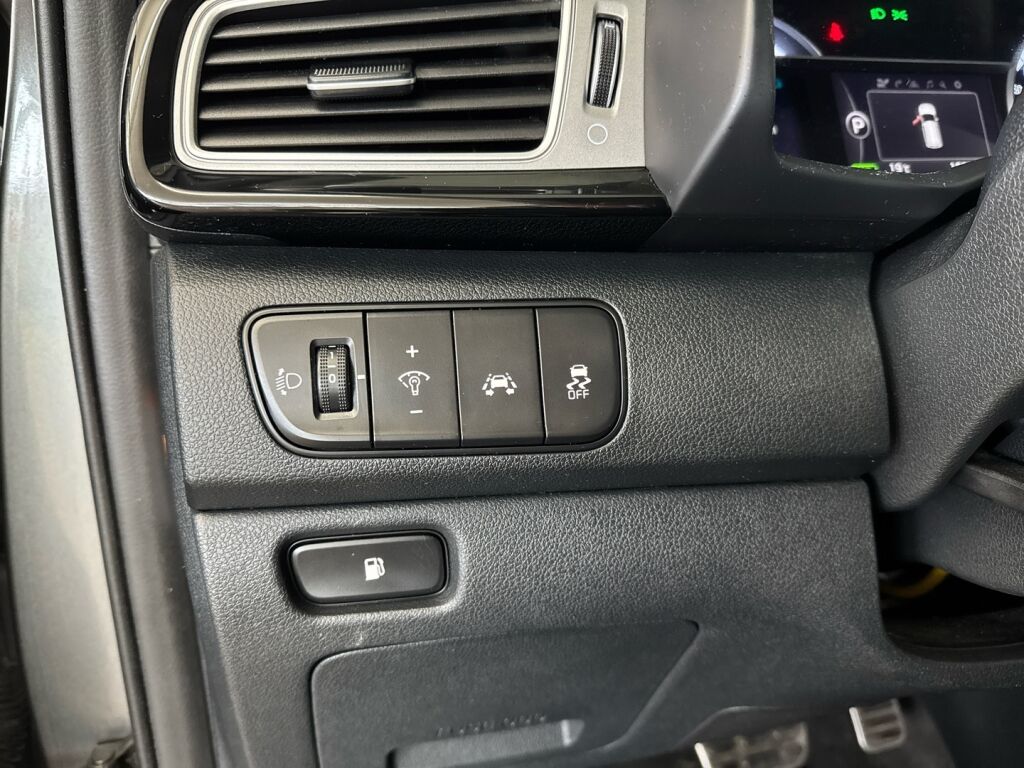 Kia Niro 2017 Harmaa