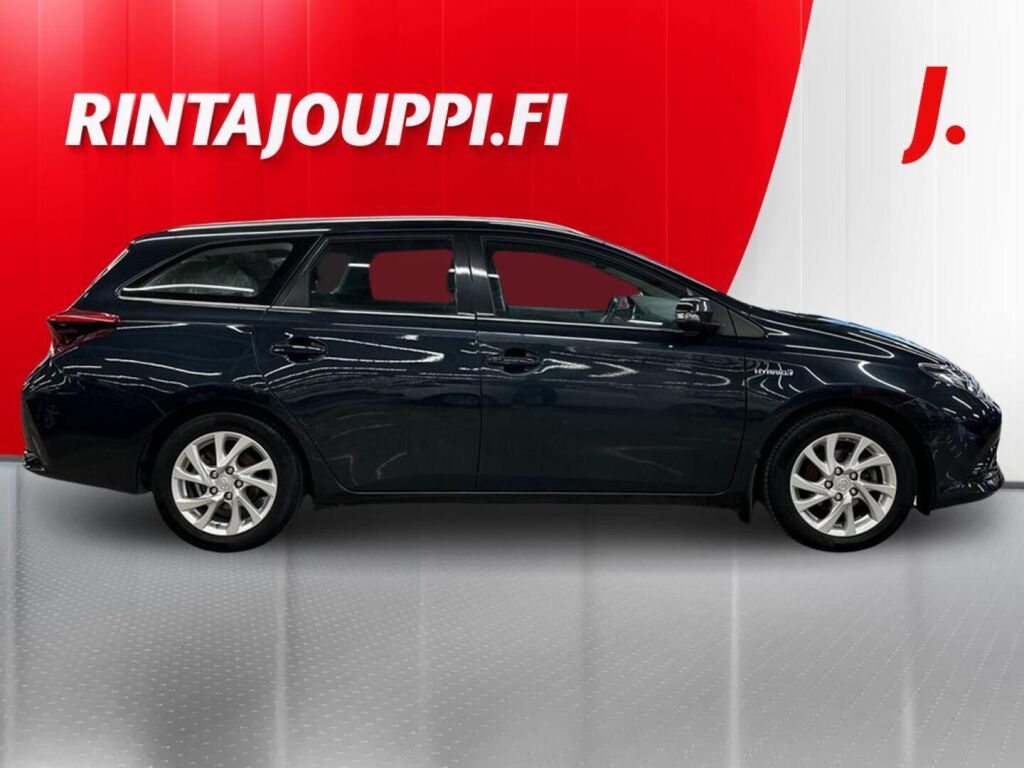Toyota Auris 2017, photo 7/20