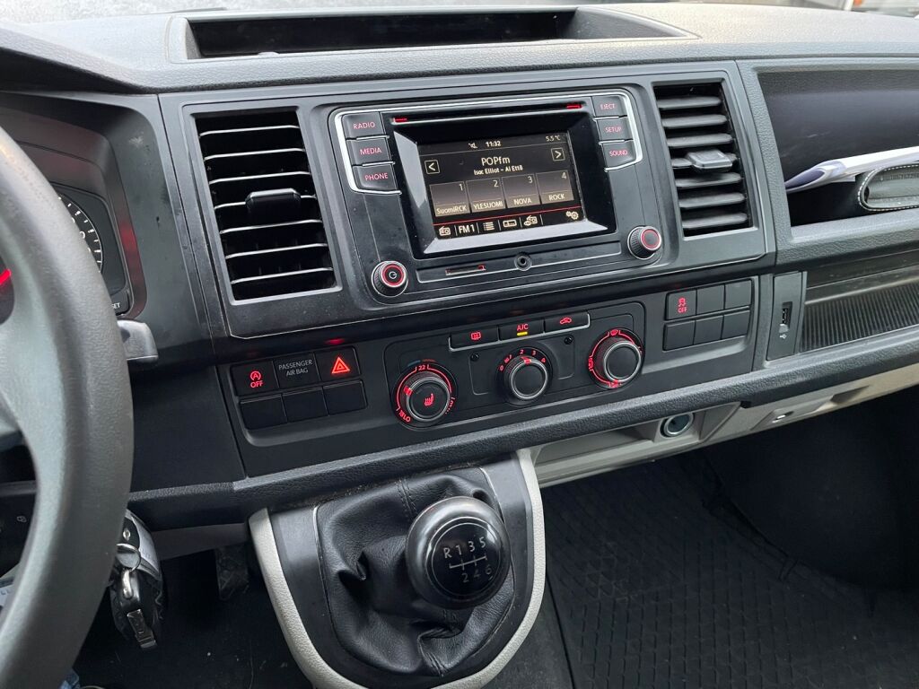 Volkswagen Transporter 2017 Sininen