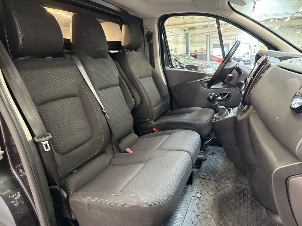 Opel Vivaro 2018 Musta