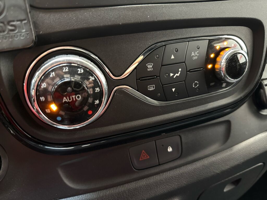 Opel Vivaro 2018 Musta