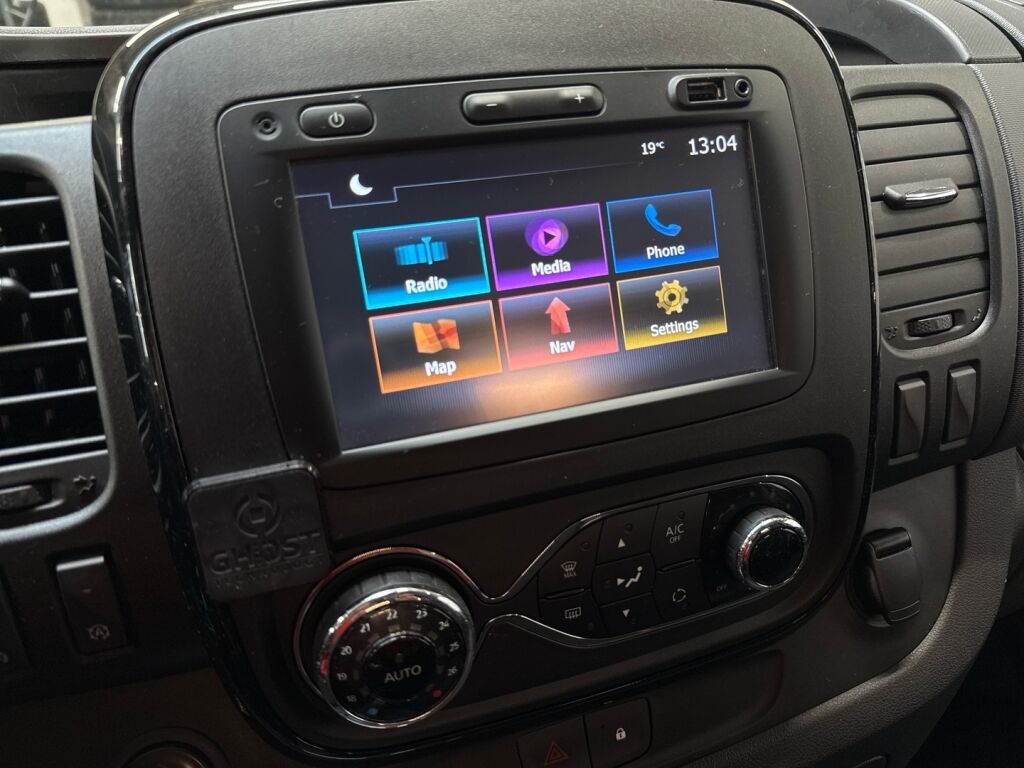 Opel Vivaro 2018 Musta