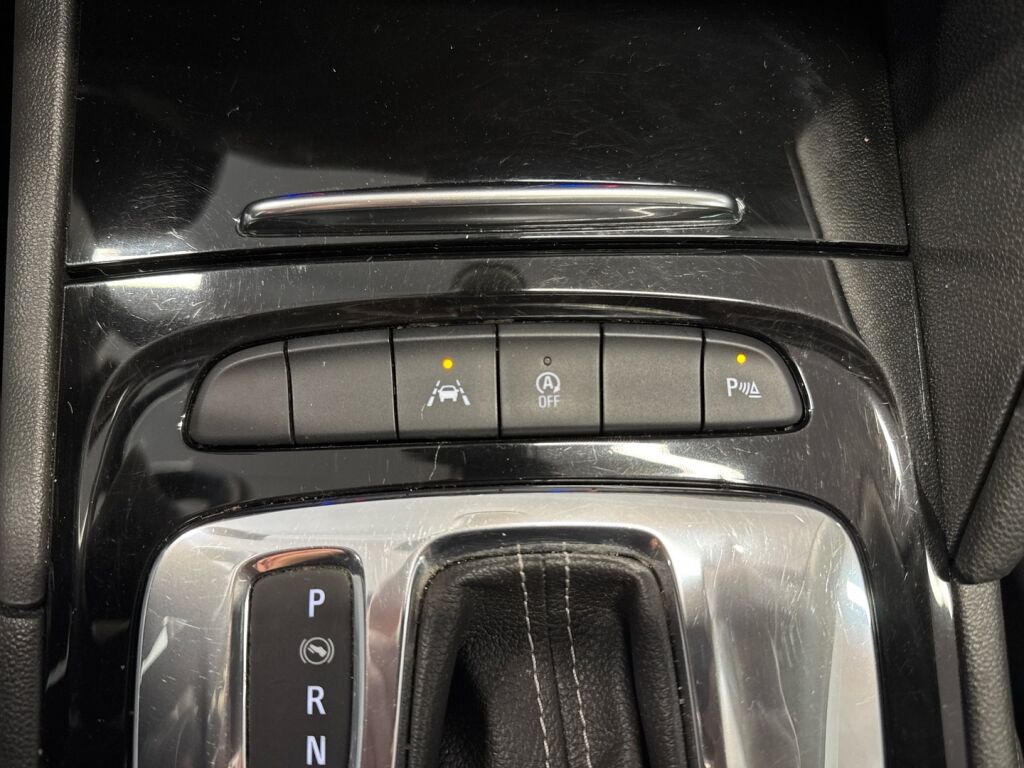 Opel Insignia 2018 Harmaa