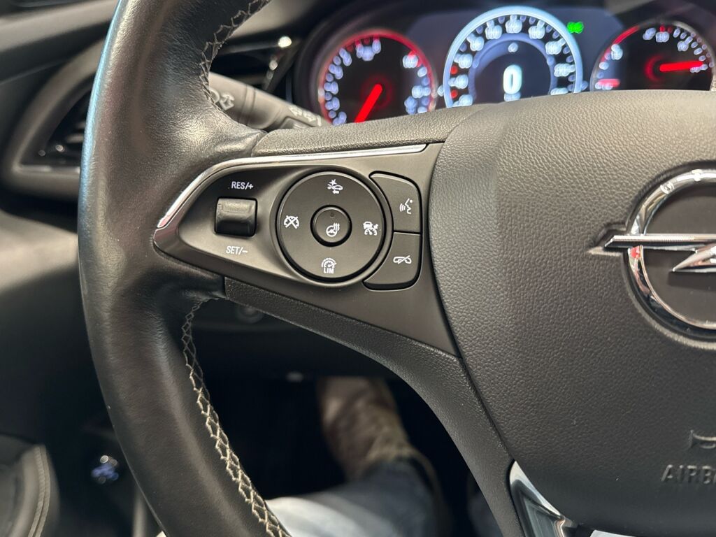 Opel Insignia 2018 Harmaa