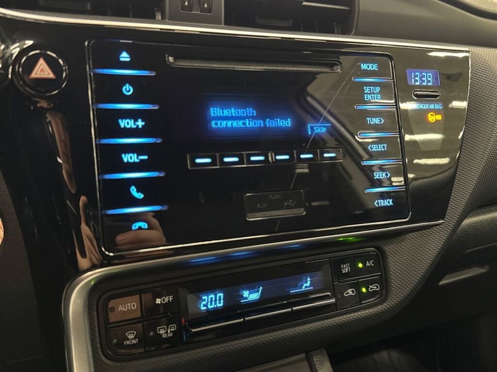 Toyota Auris 2017 Valkoinen