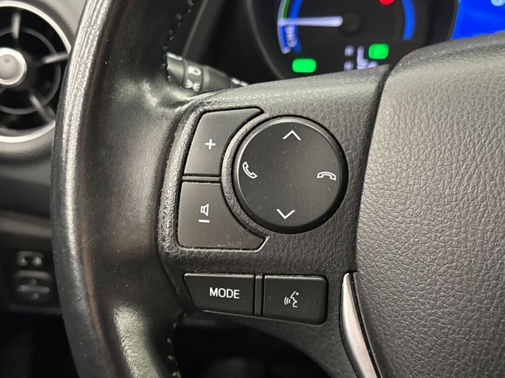 Toyota Auris 2017 Valkoinen