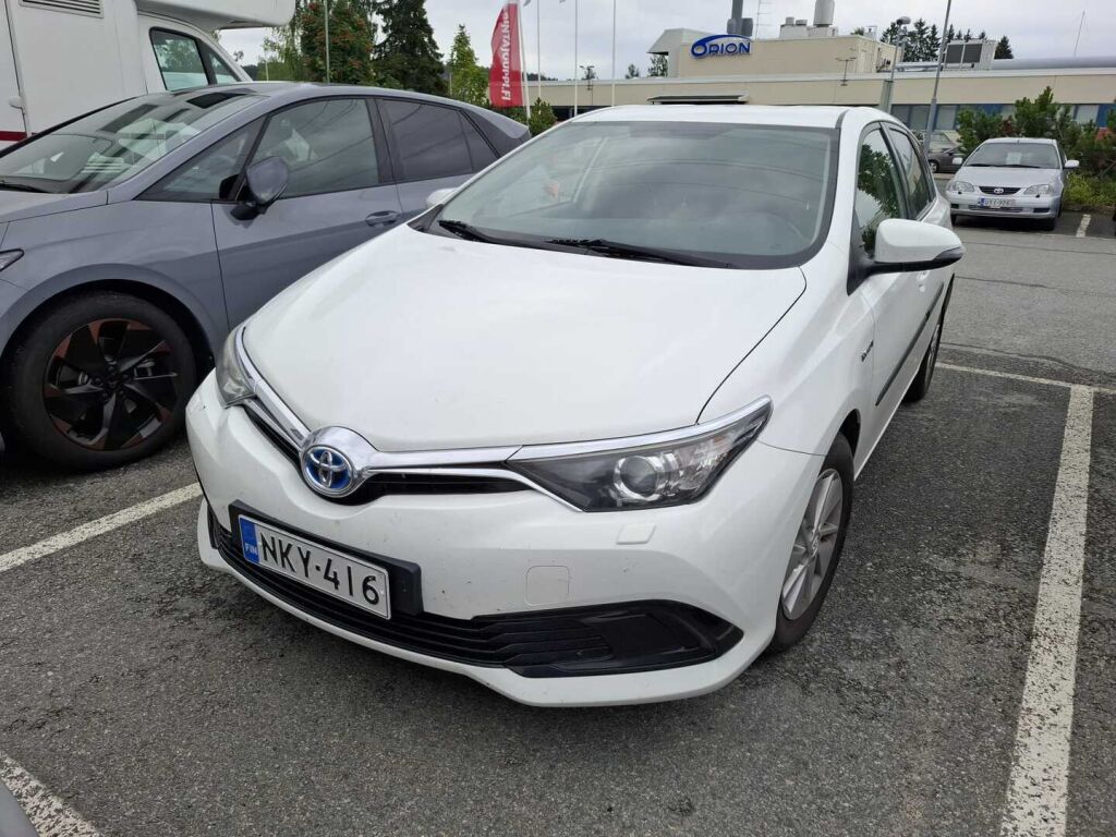 Toyota Auris 2017 Valkoinen