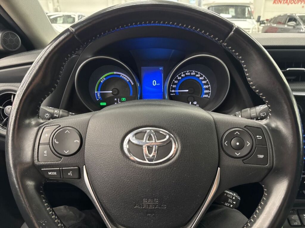 Toyota Auris 2017 Valkoinen