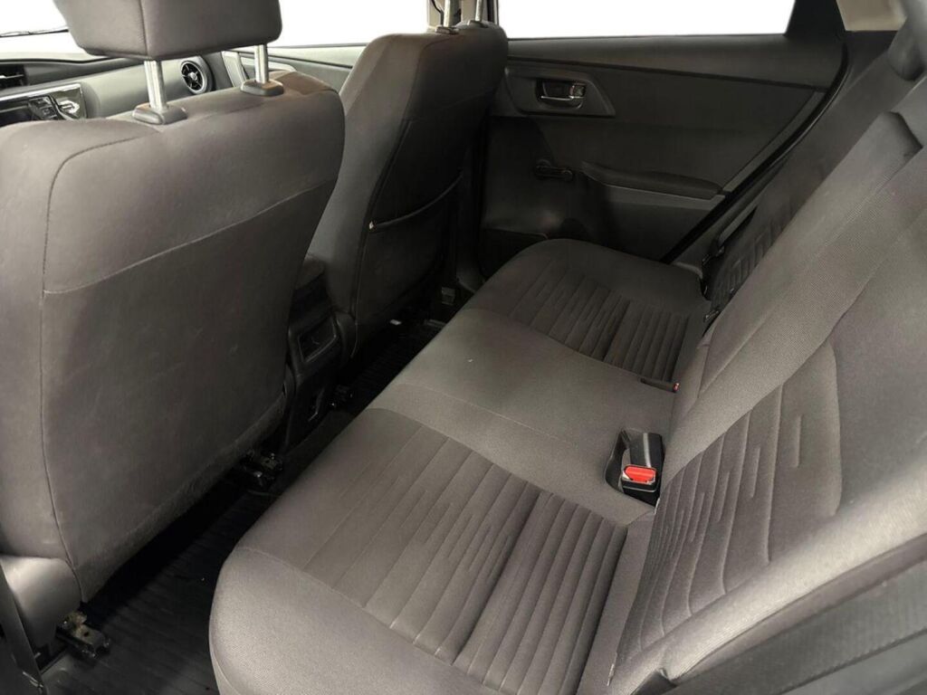 Toyota Auris 2017 Valkoinen