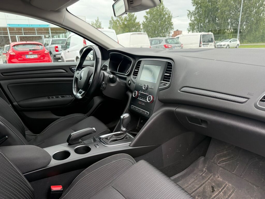 Renault Megane 2017 Musta