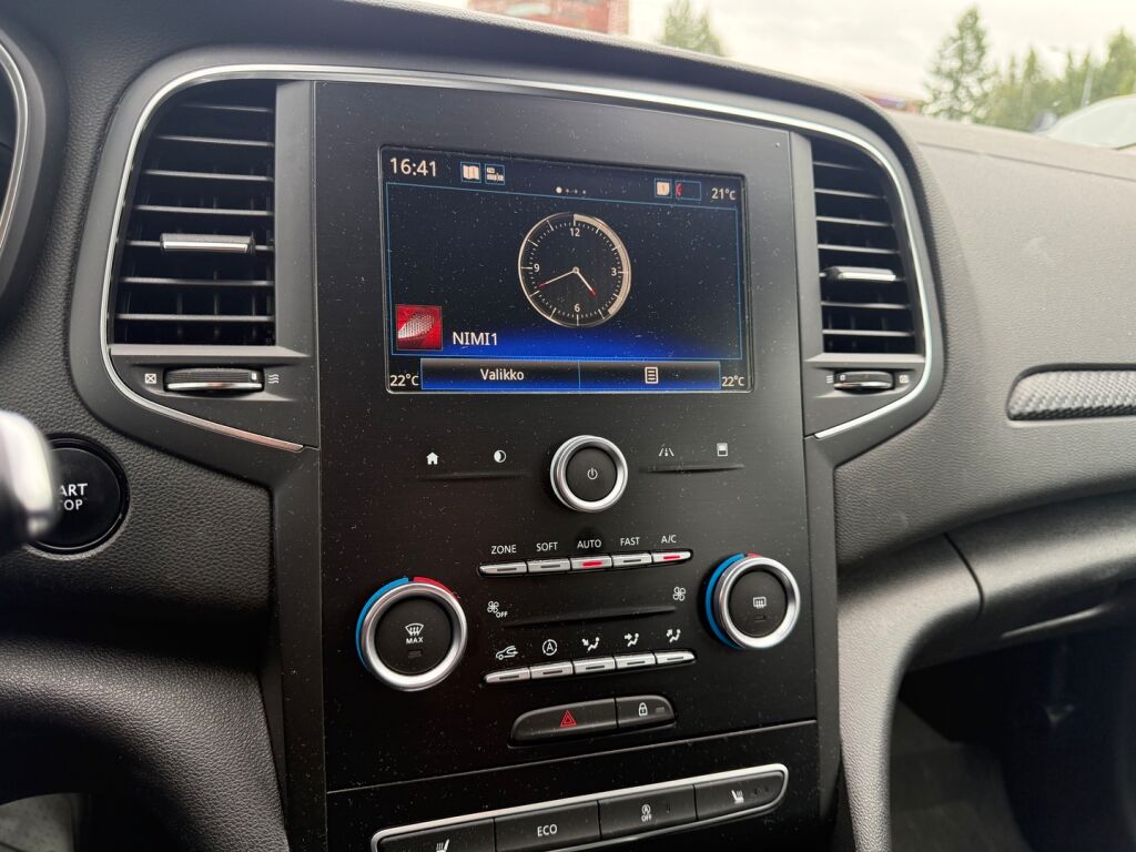 Renault Megane 2017 Musta
