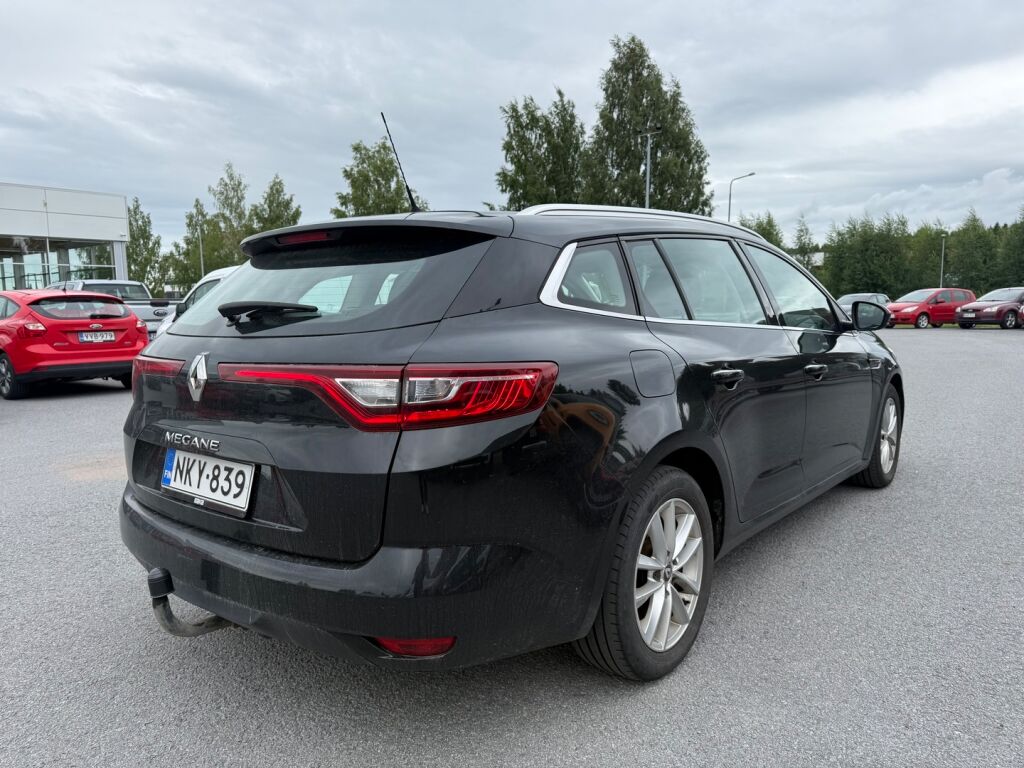 Renault Megane 2017 Musta
