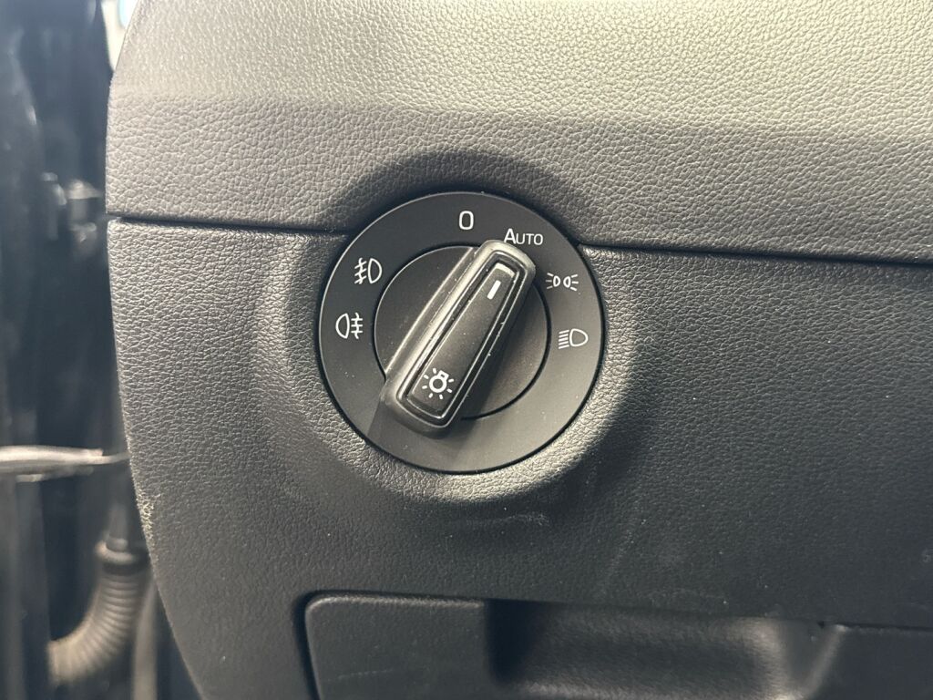 Skoda Octavia 2018 Harmaa