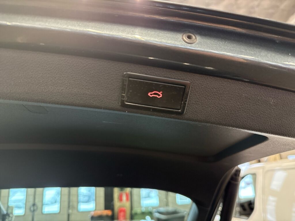 Skoda Octavia 2018 Harmaa