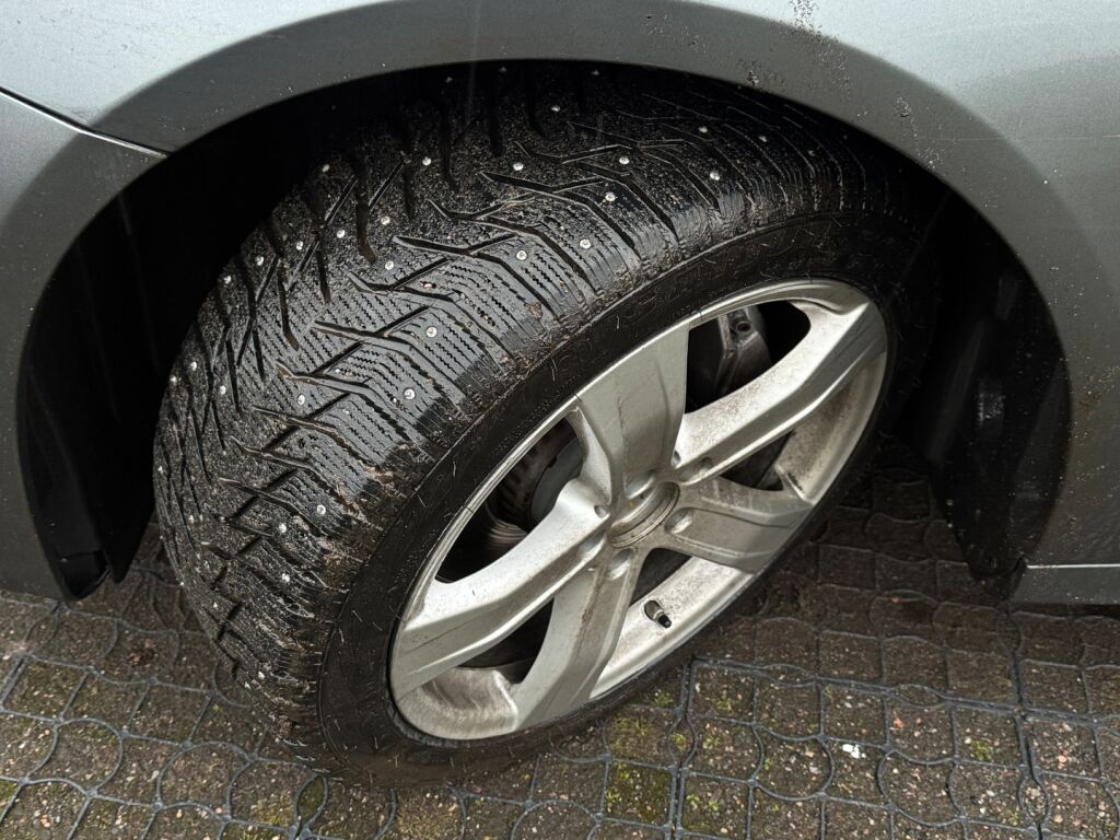 Mercedes-Benz E 2016 Harmaa