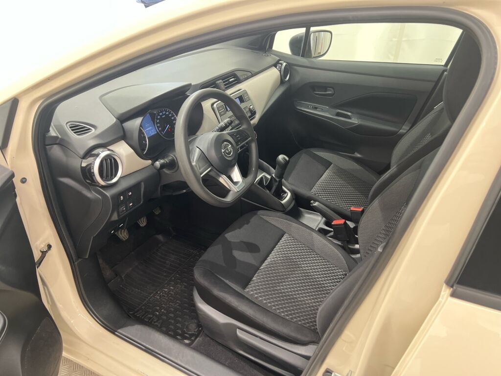 Nissan Micra 2017 Ruskea (beige)