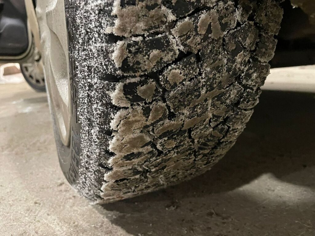 Nissan Micra 2017 Ruskea (beige)