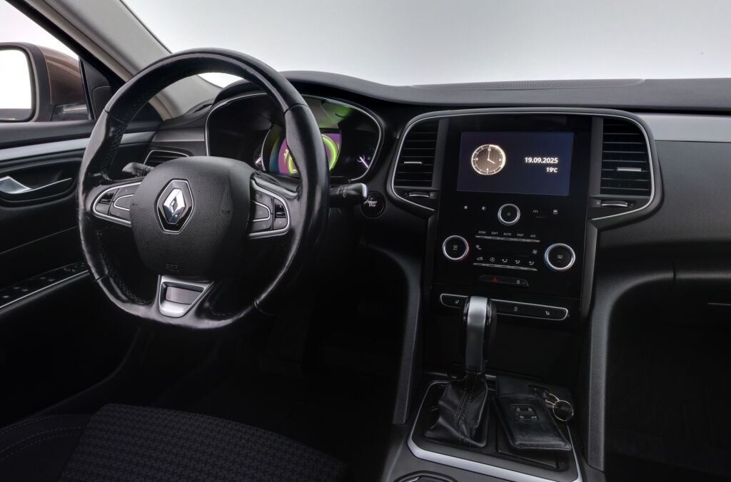 Renault Talisman 2018 Ruskea (beige)