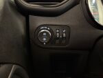 Opel Crossland X 2017 Punainen