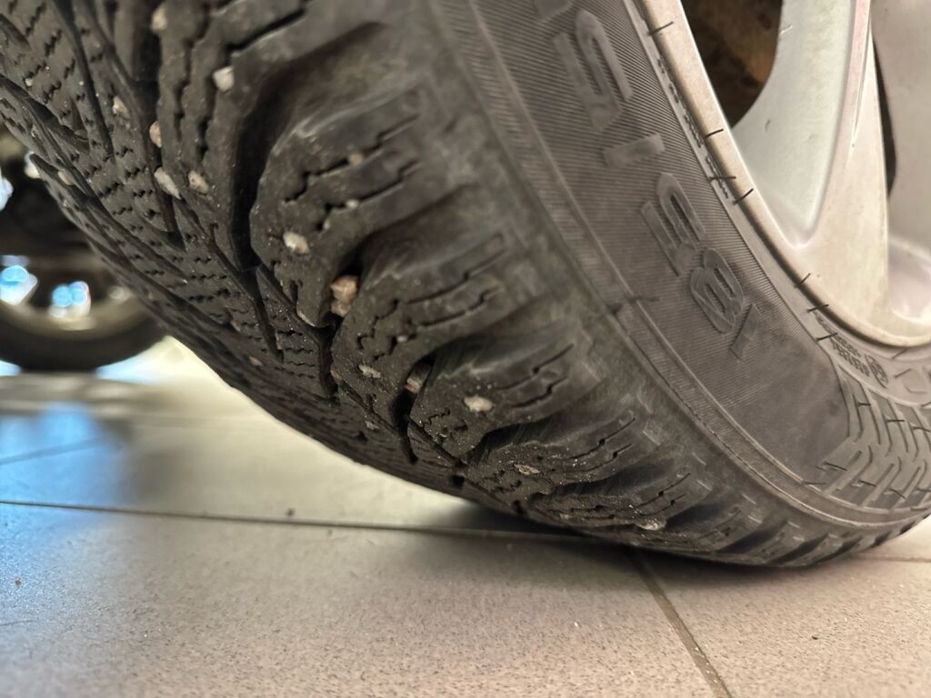 Opel Karl 2018 Musta