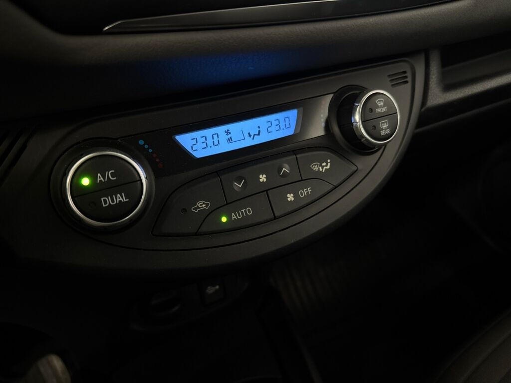 Toyota Yaris 2017 Harmaa