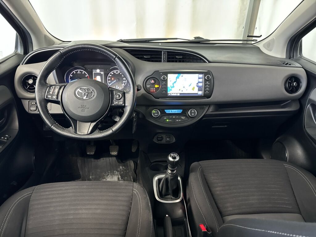 Toyota Yaris 2017 Harmaa
