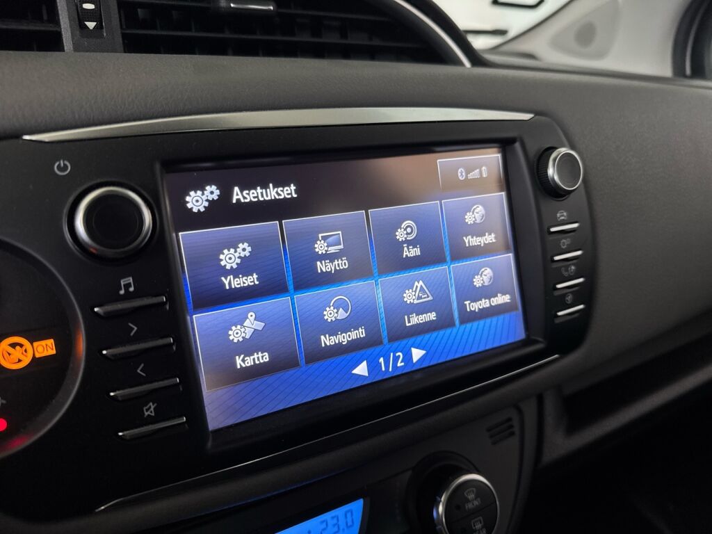 Toyota Yaris 2017 Harmaa