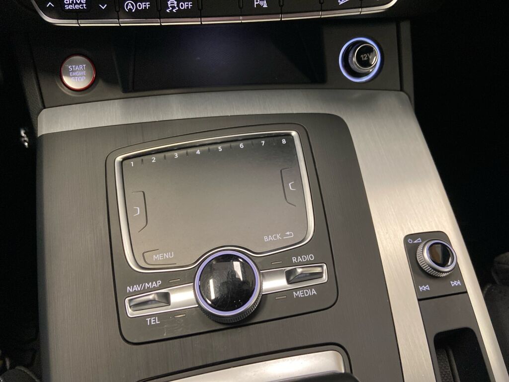 Audi SQ5 2018 Valkoinen