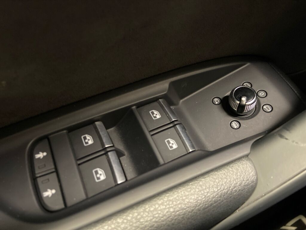 Audi SQ5 2018 Valkoinen