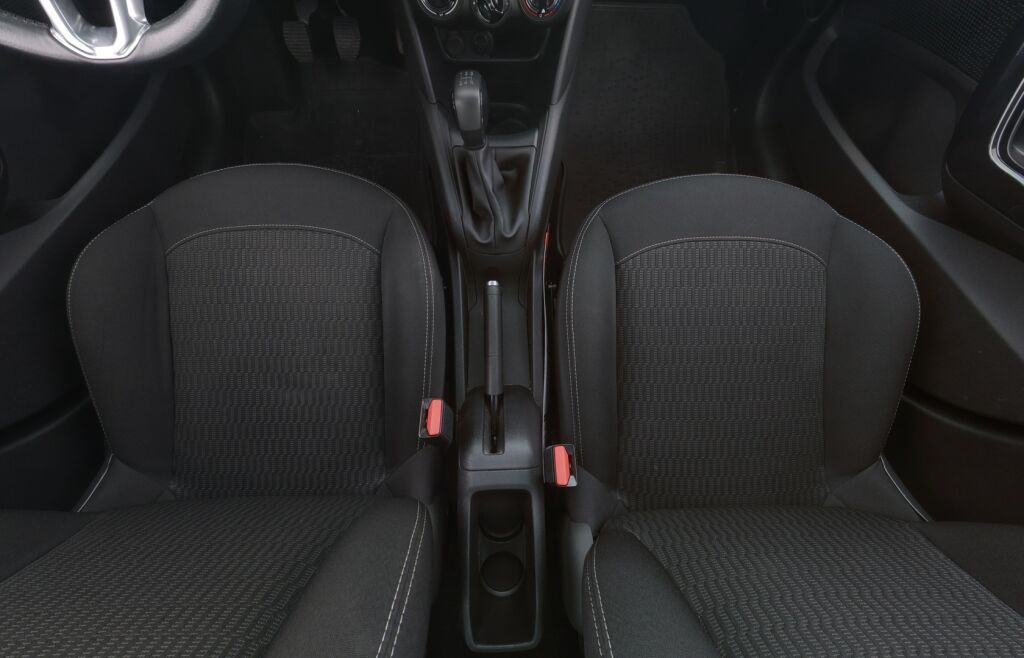 Peugeot 208 2018 Harmaa