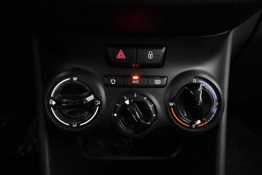 Peugeot 208 2018 Harmaa