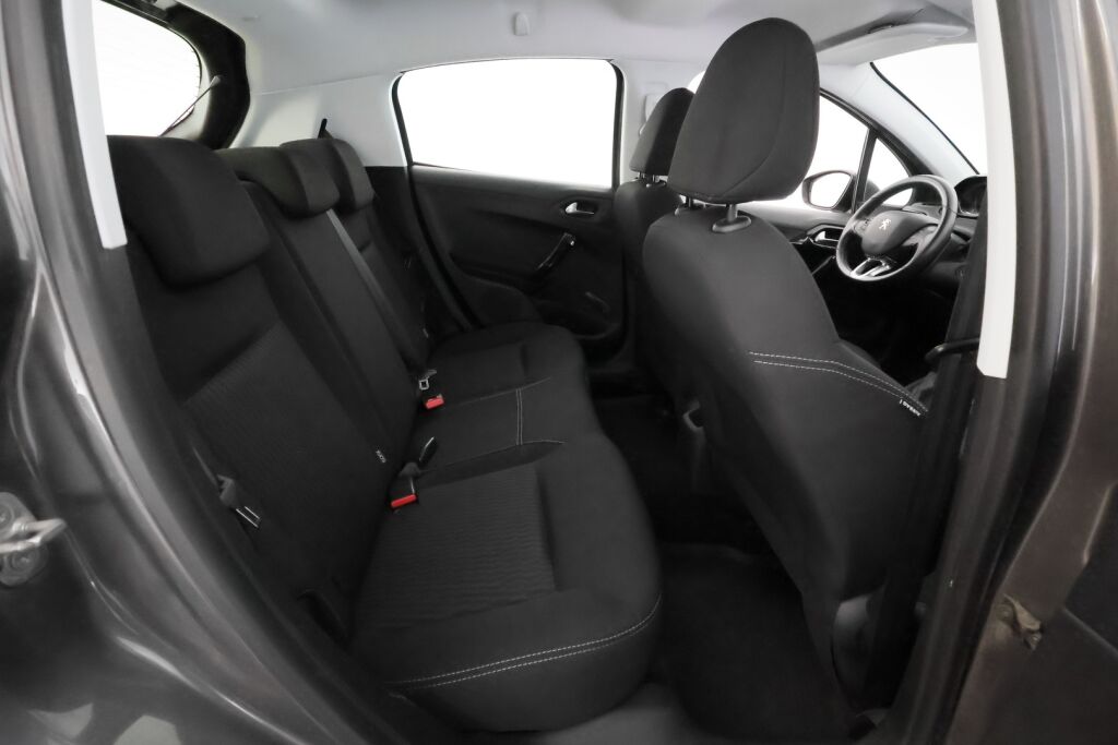 Peugeot 208 2018 Harmaa