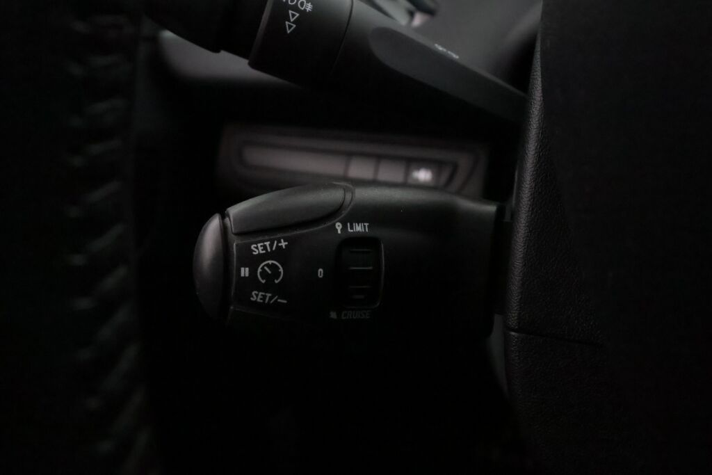 Peugeot 208 2018 Harmaa