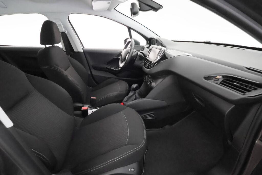Peugeot 208 2018 Harmaa