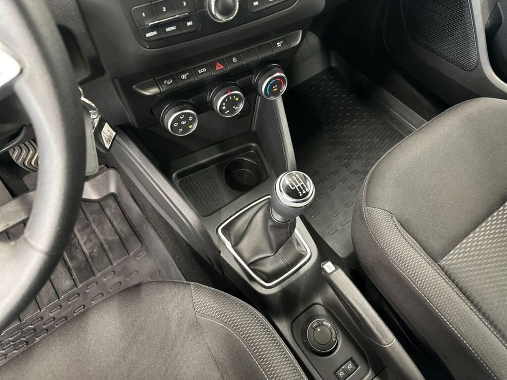 Dacia Duster 2018 Ruskea (beige)