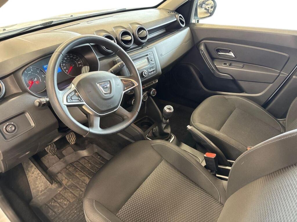 Dacia Duster 2018 Valkoinen