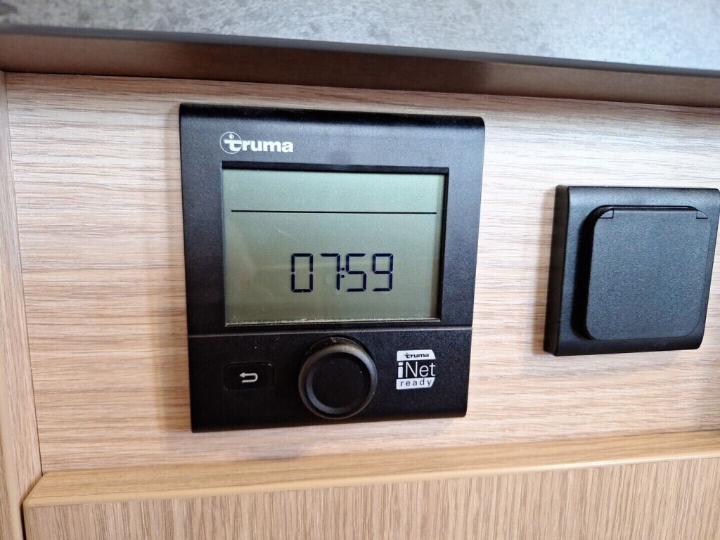 Sunlight T 58 2018 Valkoinen