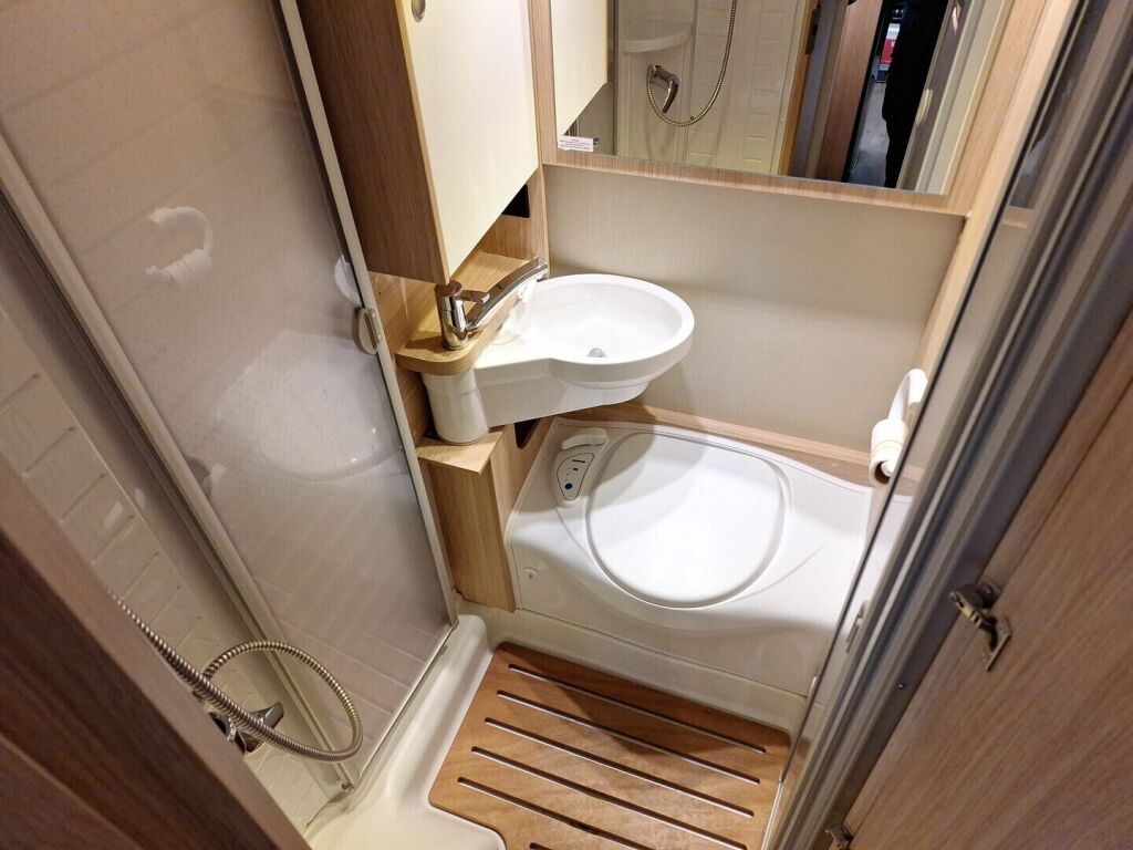 Sunlight T 58 2018 Valkoinen