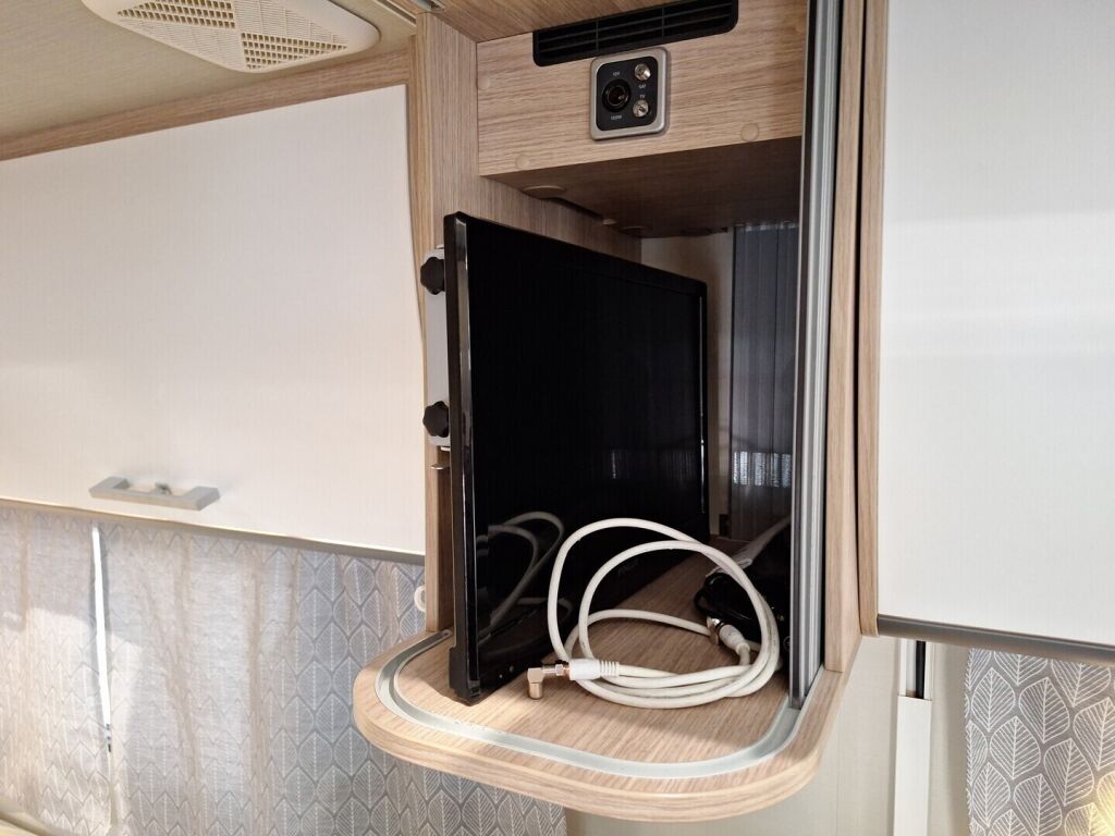 Sunlight T 58 2018 Valkoinen