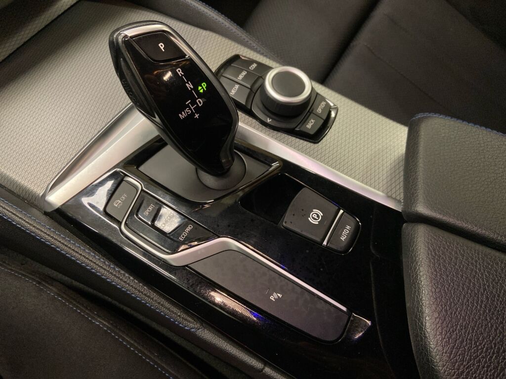 BMW 520 2018 Valkoinen