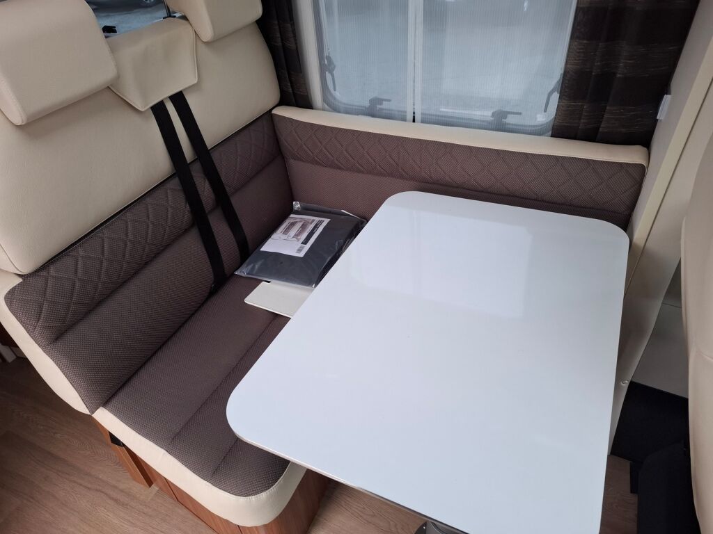 Adria Coral 670 SL Platinum 2018 Harmaa