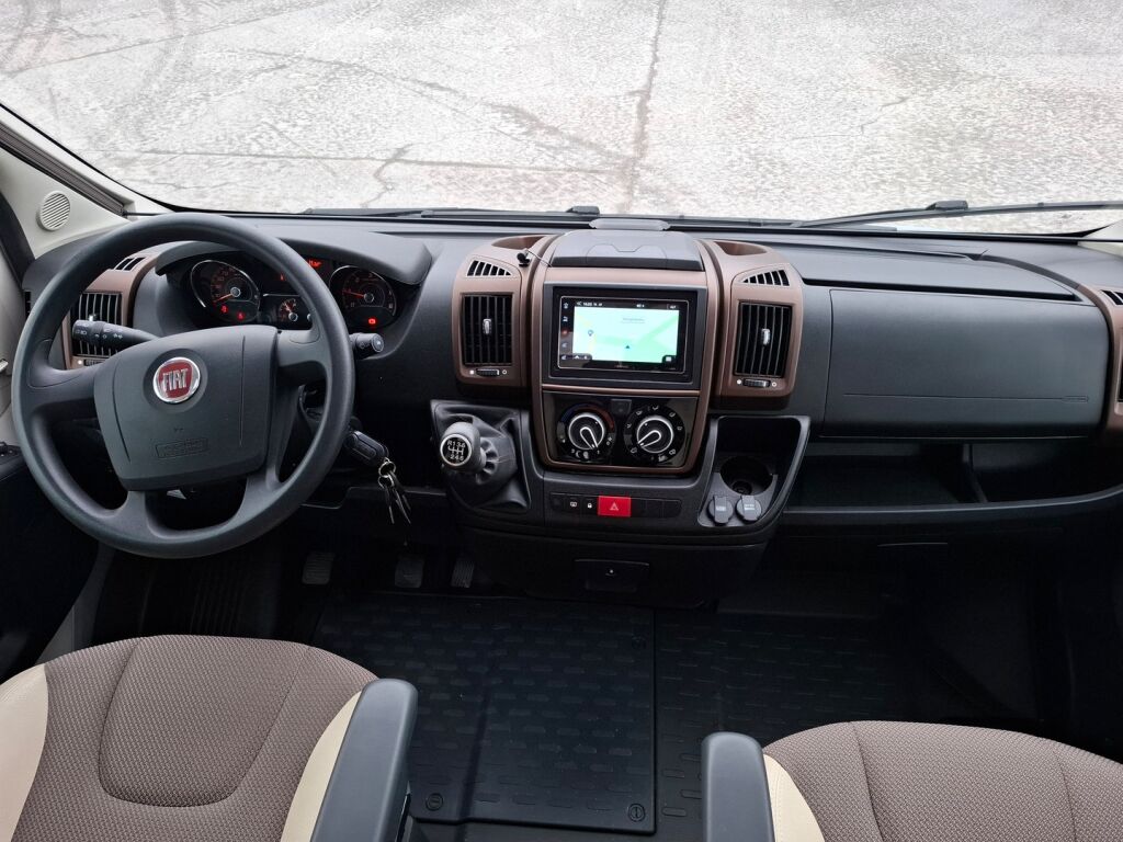 Adria Coral 670 SL Platinum 2018 Harmaa