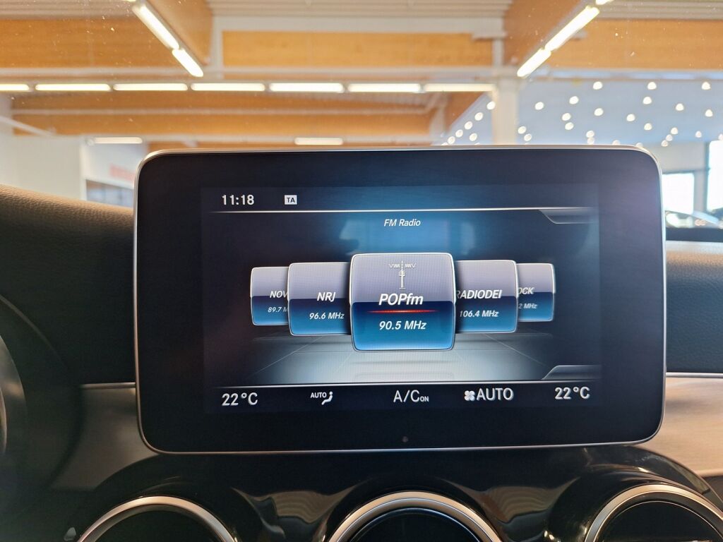 Mercedes-Benz C 2017 Sininen