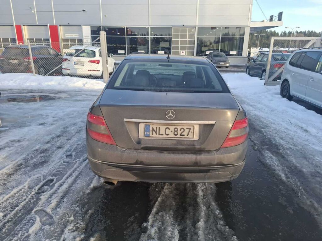 Mercedes-Benz C 2010 Harmaa